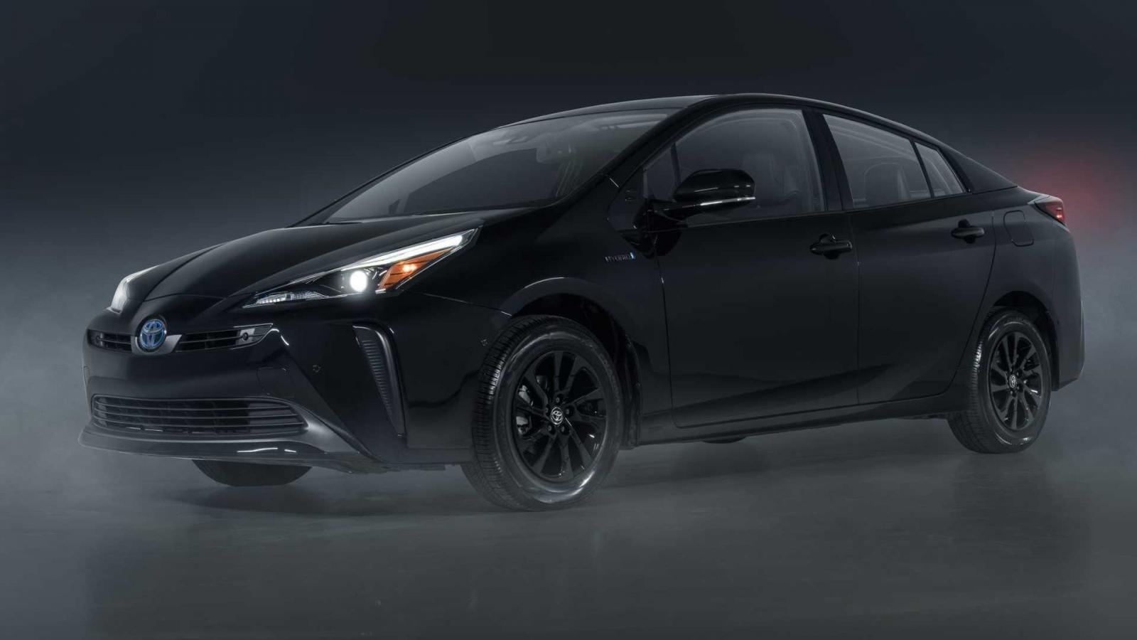 Toyota Prius 2022 Nightshade ấn tượng, bắt mắt và hầm hố Toyota Prius 2022 Nightshade ấn tượng, bắt mắt và hầm hố.