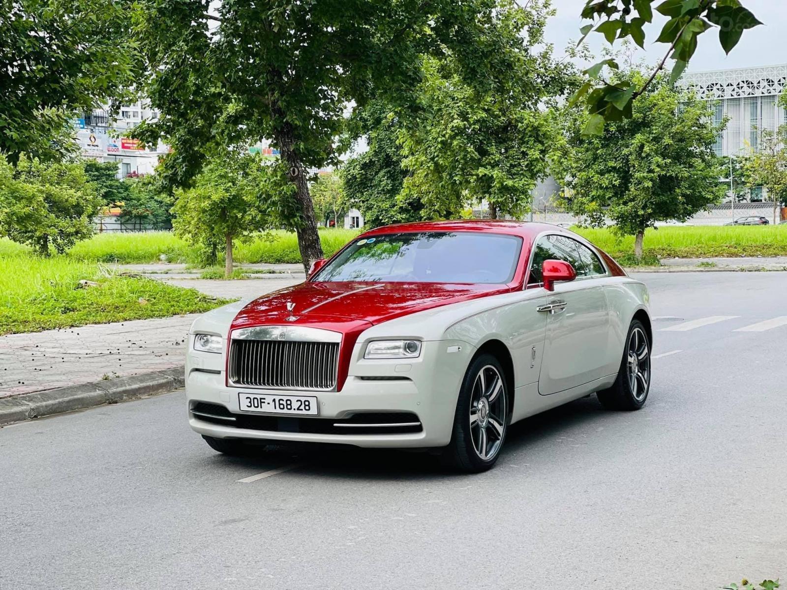 RollsRoyce Wraith độ Series II của Huấn Hoa Hồng