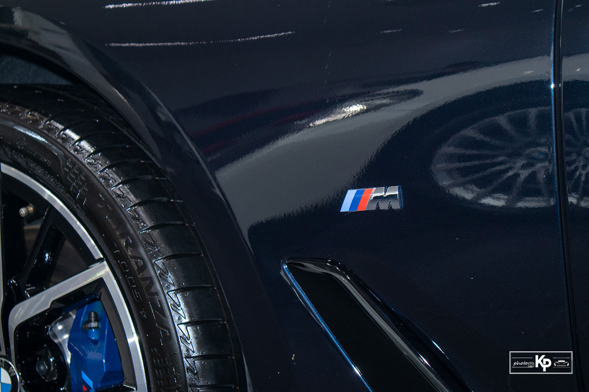 Ảnh thực tế BMW 530i M-Sport 2021 tại đại lý Việt Nam, giá gần 3,3 tỷ đồng a9