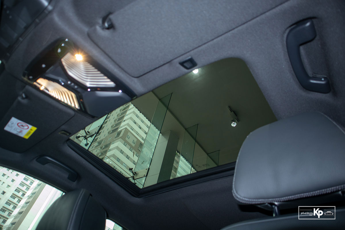 Ảnh thực tế BMW 530i M-Sport 2021 tại đại lý Việt Nam, giá gần 3,3 tỷ đồng a27