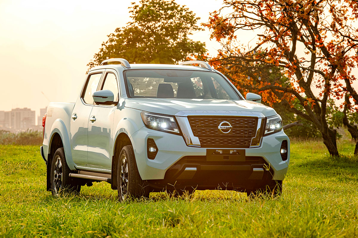 Chốt giá 895 triệu đồng, Nissan Navara 4WD 2021 có gì đấu Ford Ranger?a4