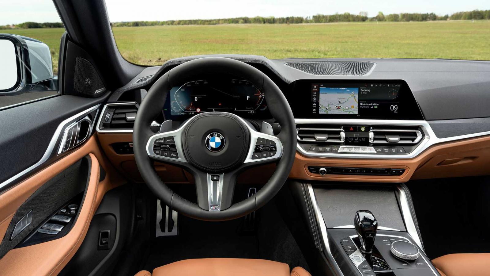 BMW 4-Series Gran Coupe 2022 trang bị tối tân.