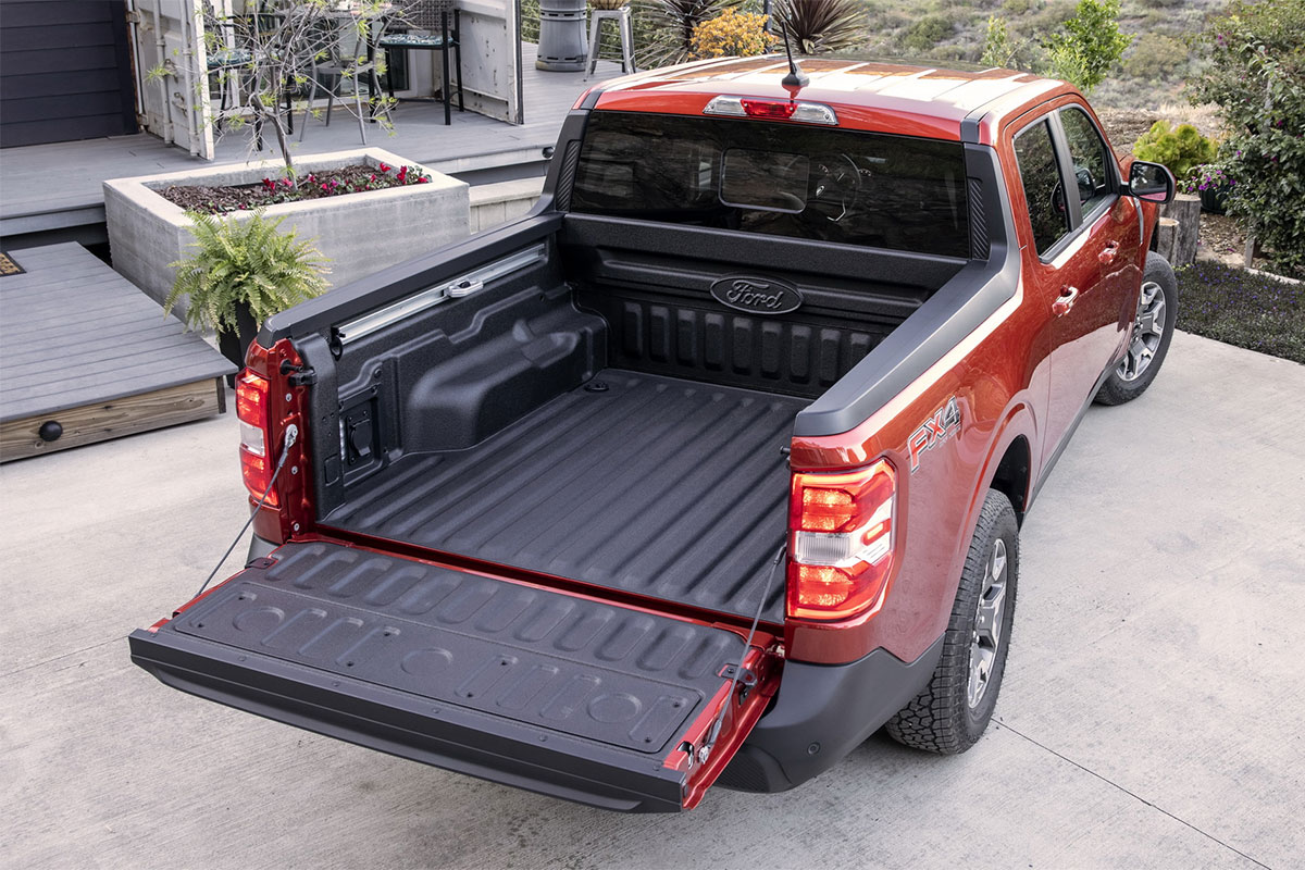 Ford Mavaik không có lựa chọn 1.5L có công suất 181 mã lực.