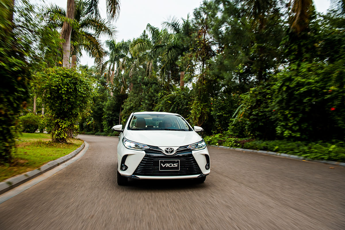 Toyota Vios giành lại ngôi vương từ tay Hyundai Accent.