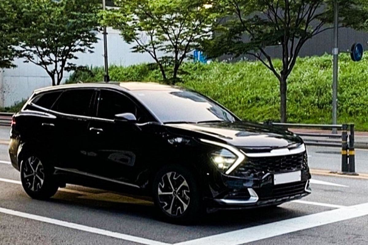 Ngắm Kia Sportage 2022 "bằng xương, bằng thịt" ngoài đời thực, sẽ gây khó cho CX-5, CR-V khi về Việt Nam a1