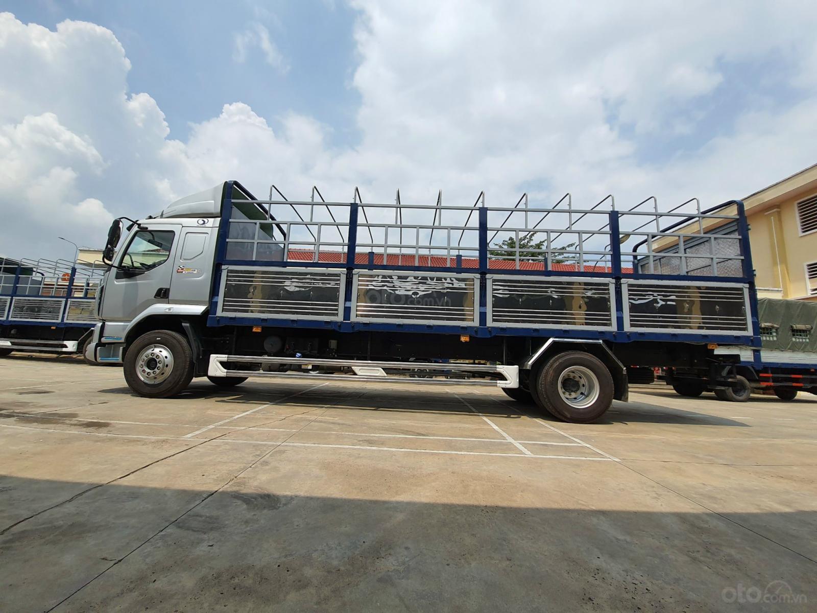 Xe tải Chenglong C180 8,6 tấn thùng dài 8m1 giá tốt