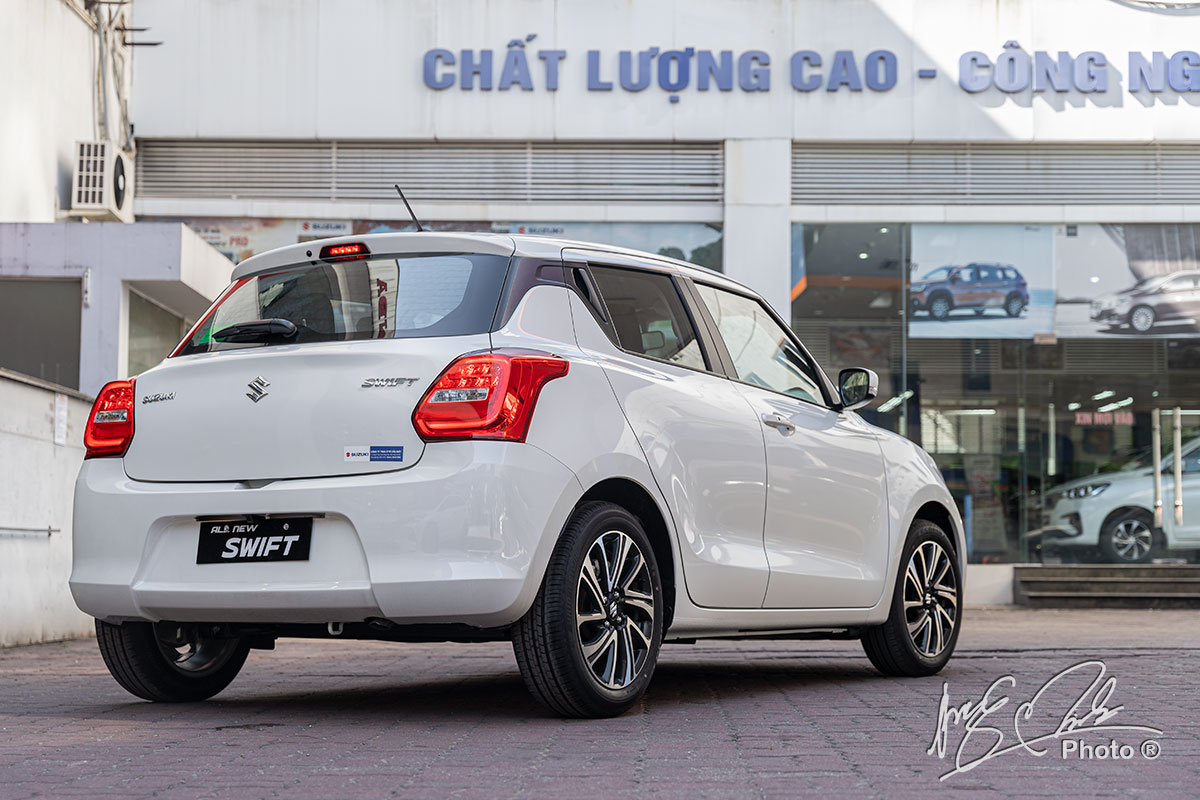 Ảnh Thân xe Suzuki Swift 2021