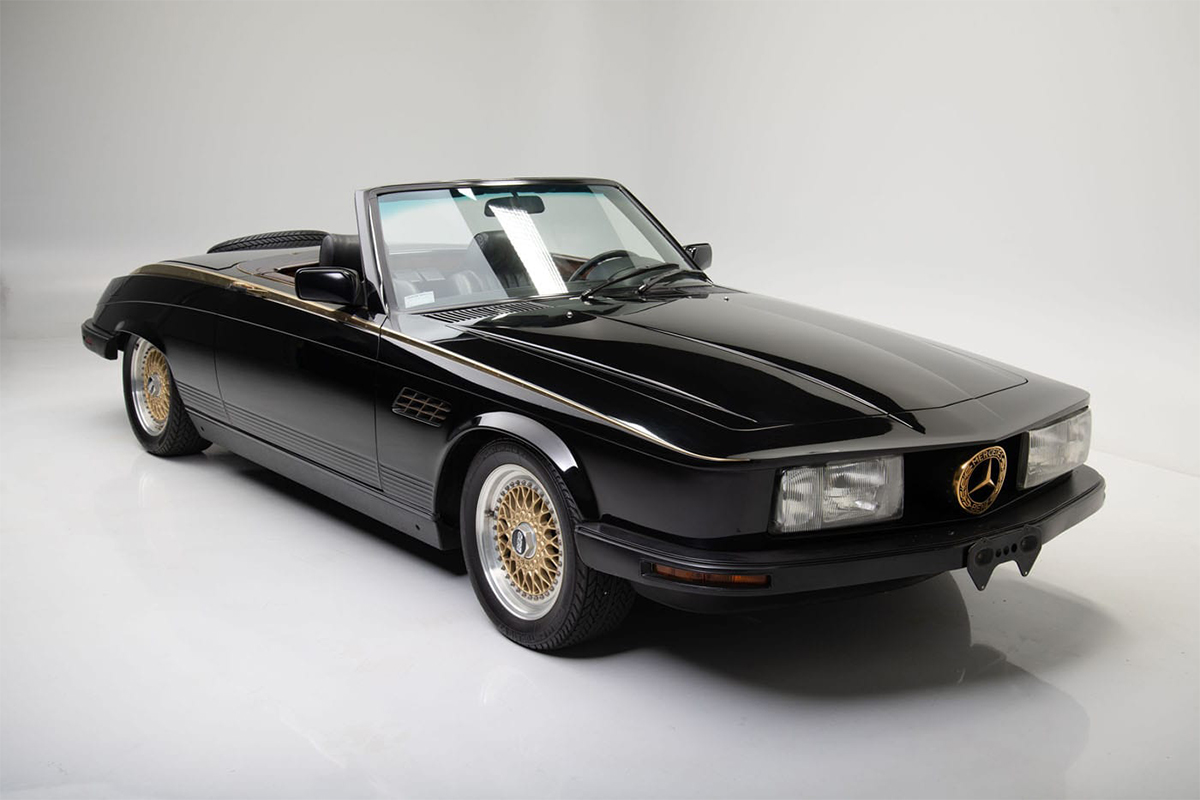 Chiếc Mercedes-Benz 380 SL đời 1981 có giá 84.700 USD.