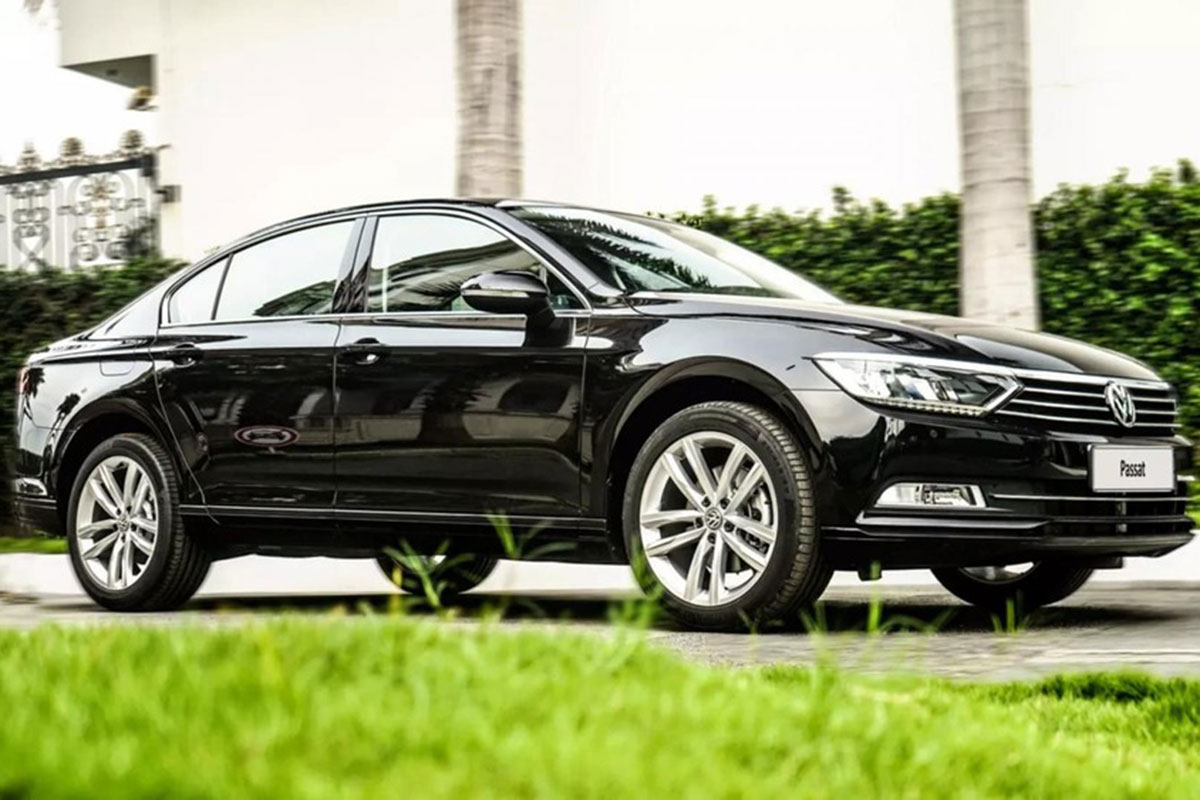 Giá xe Volkswagen Passat mới nhất.