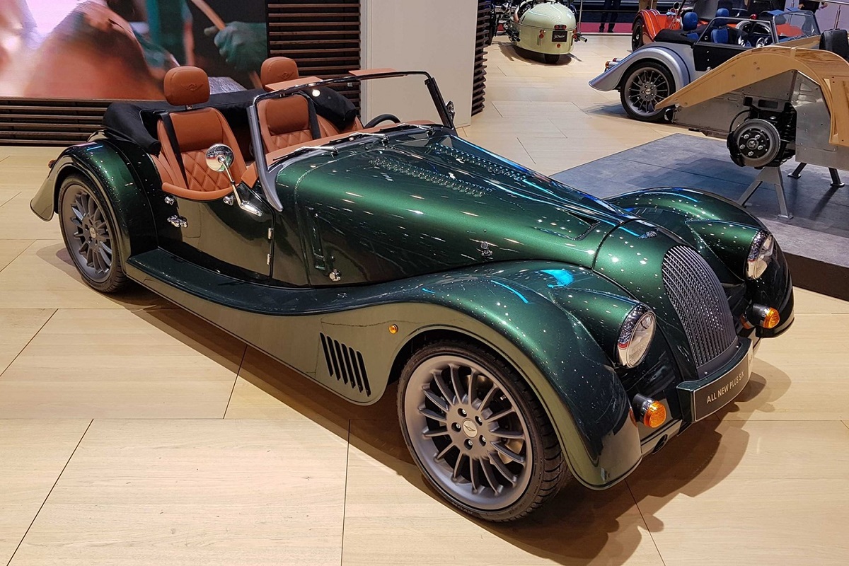 Morgan Plus Six được ví như phiên bản cao cấp của chiếc Plus 4. Morgan Plus Six được ví như phiên bản cao cấp của chiếc Plus 4. 1