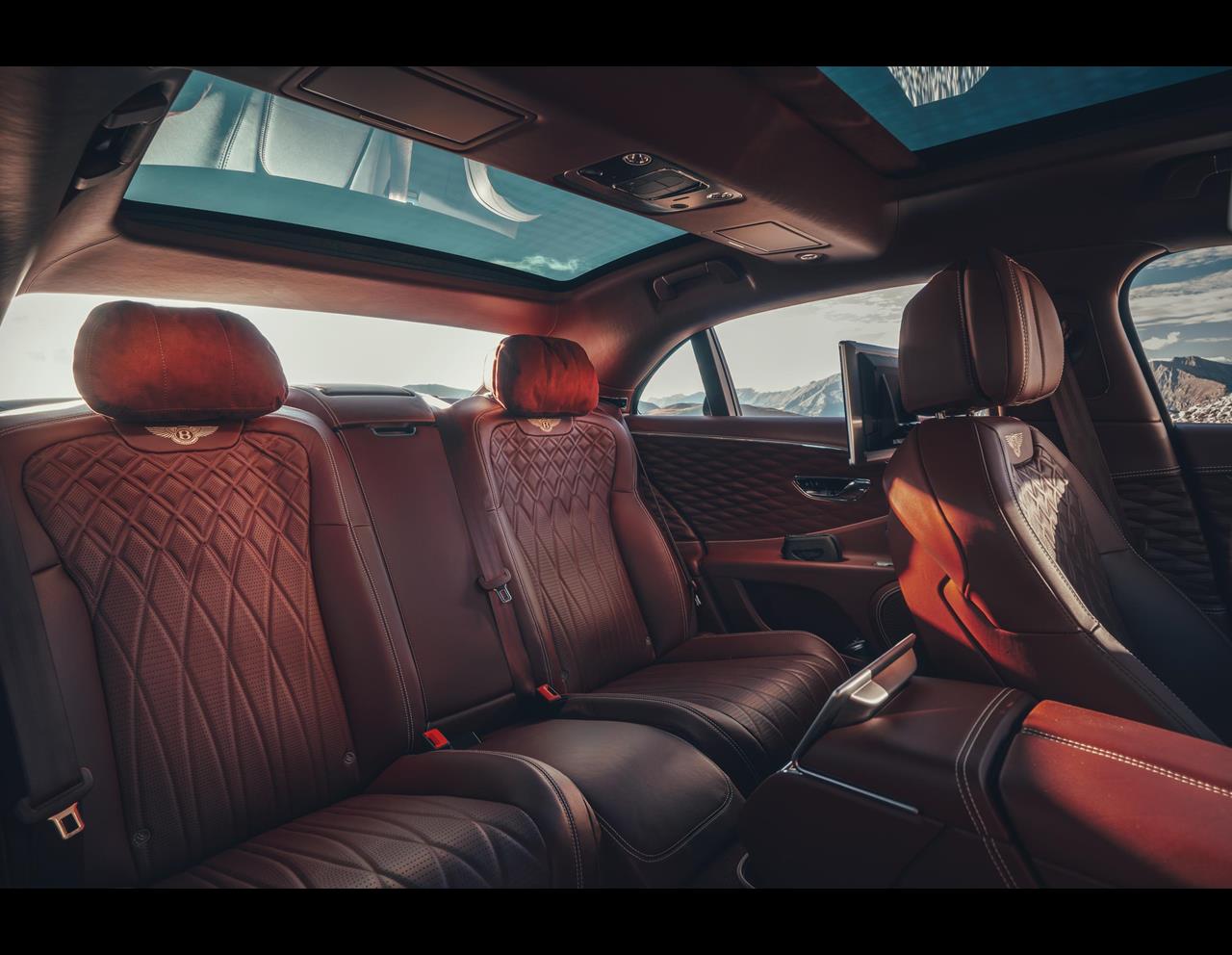 Bentley hứa hẹn tiếp tục phát triển để nâng tầm nội thất lên 1 chuẩn mực mới.