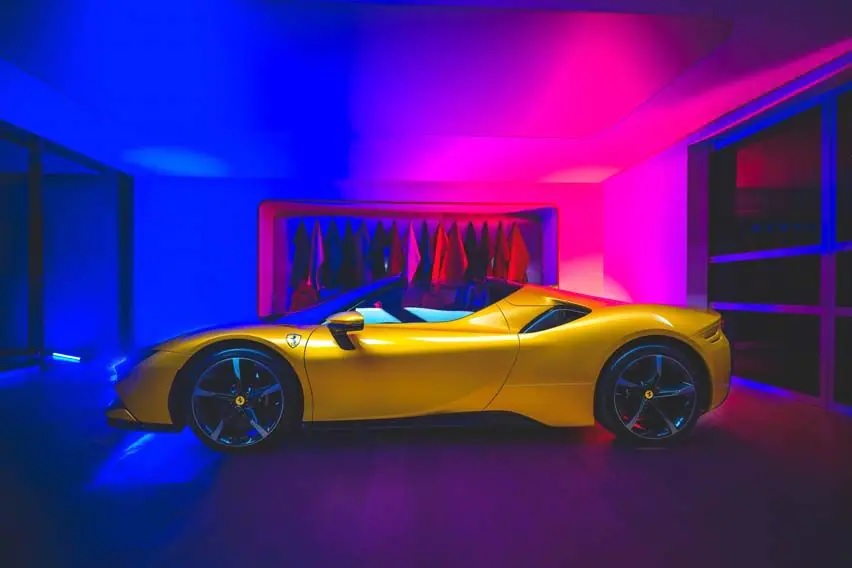 Siêu phẩm mui trần Ferrari SF90 Spider với vẻ đẹp hoàn mỹ.