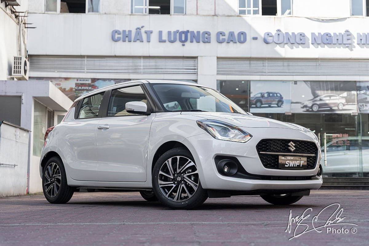 Suzuki Việt nam đã chính thức giới thiệu thị trường mẫu xe Swift phiên bản nâng cấp 2021.