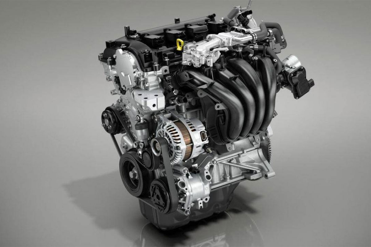 động cơ xăng Skyactiv-G 1.5L được cải tiến áp dụng công nghệ Diagonal Vortex Combustion.