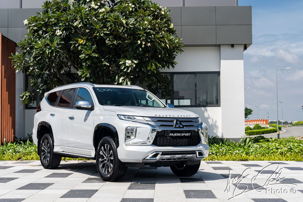 Mitsusbishi Pajero Sport được cả hãng và đại lý áp dụng rất nhiều chương trình ưu đãi hấp dẫn. Mitsusbishi Pajero Sport được cả hãng và đại lý áp dụng rất nhiều chương trình ưu đãi hấp dẫn