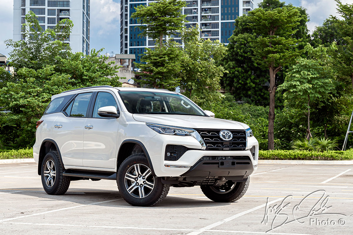 Toyota Fortuner 2021.