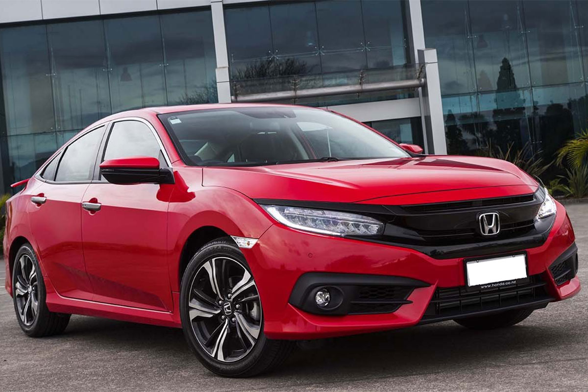 Honda Civic xếp cuối bảng xếp hạng doanh số sedan hạng C tháng 6 với 94 xe.