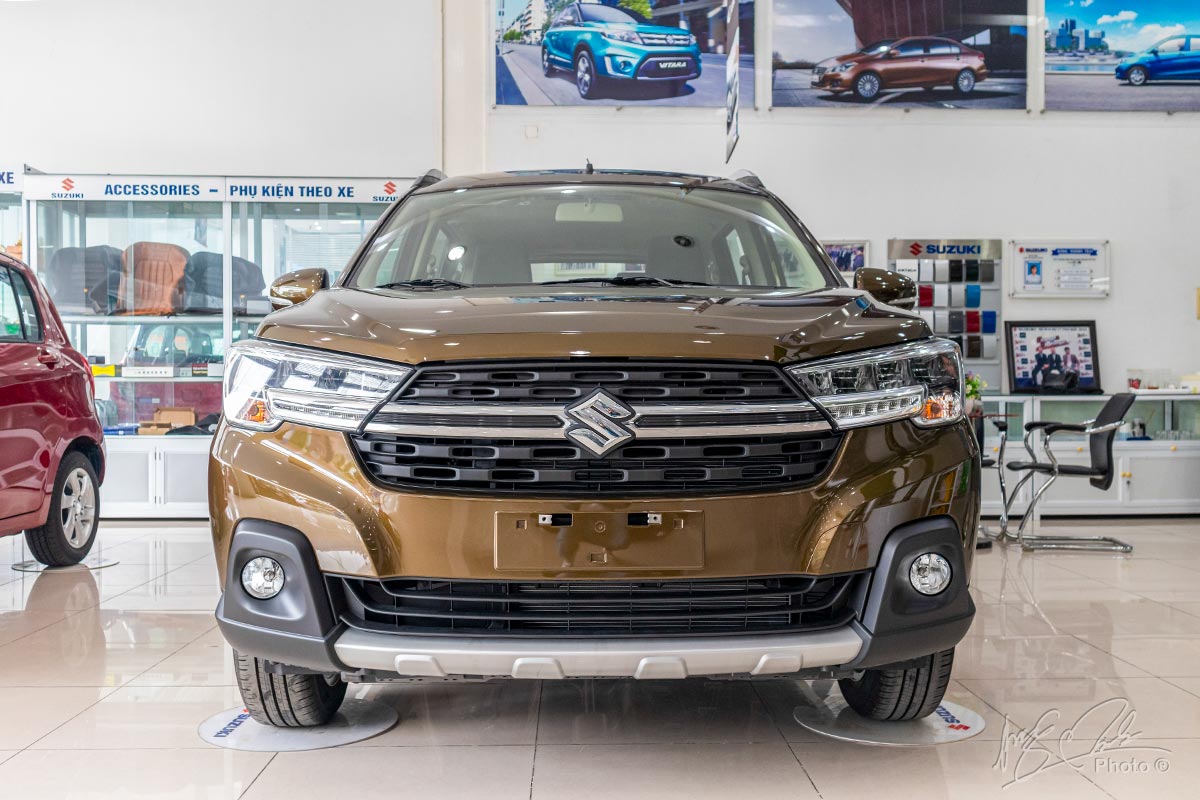 Suzuki XL7&nbsp;- mẫu xe bán chạy thứ 2 trong phân khúc, chiếm 17% thị phần phân khúc. 1
