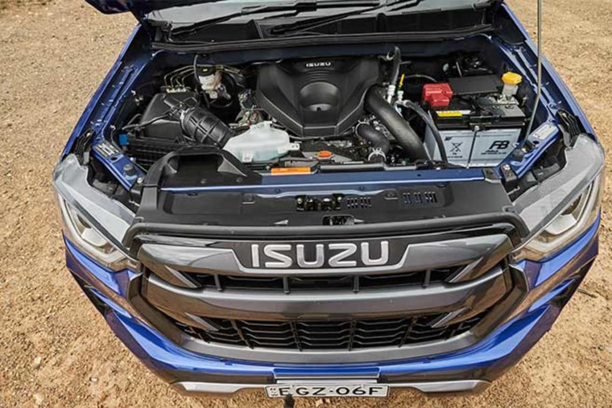 Isuzu D-Max 2021 động cơ 1