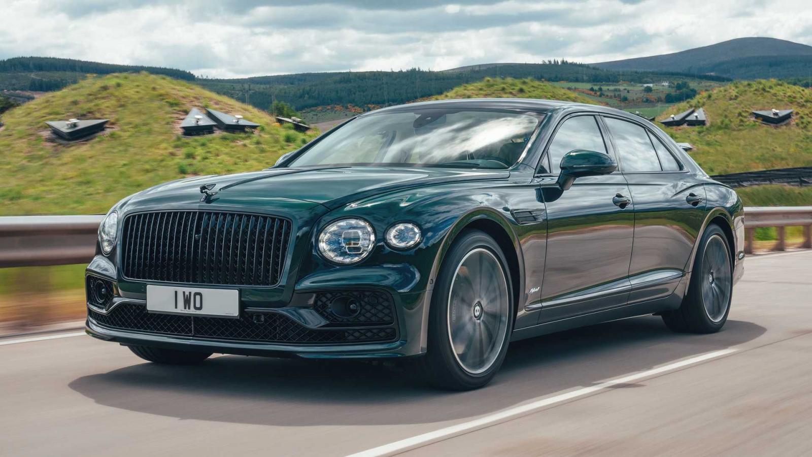 Bentley Flying Spur Hybrid 2022 chuẩn sang, sạch, nhanh khó sánh.