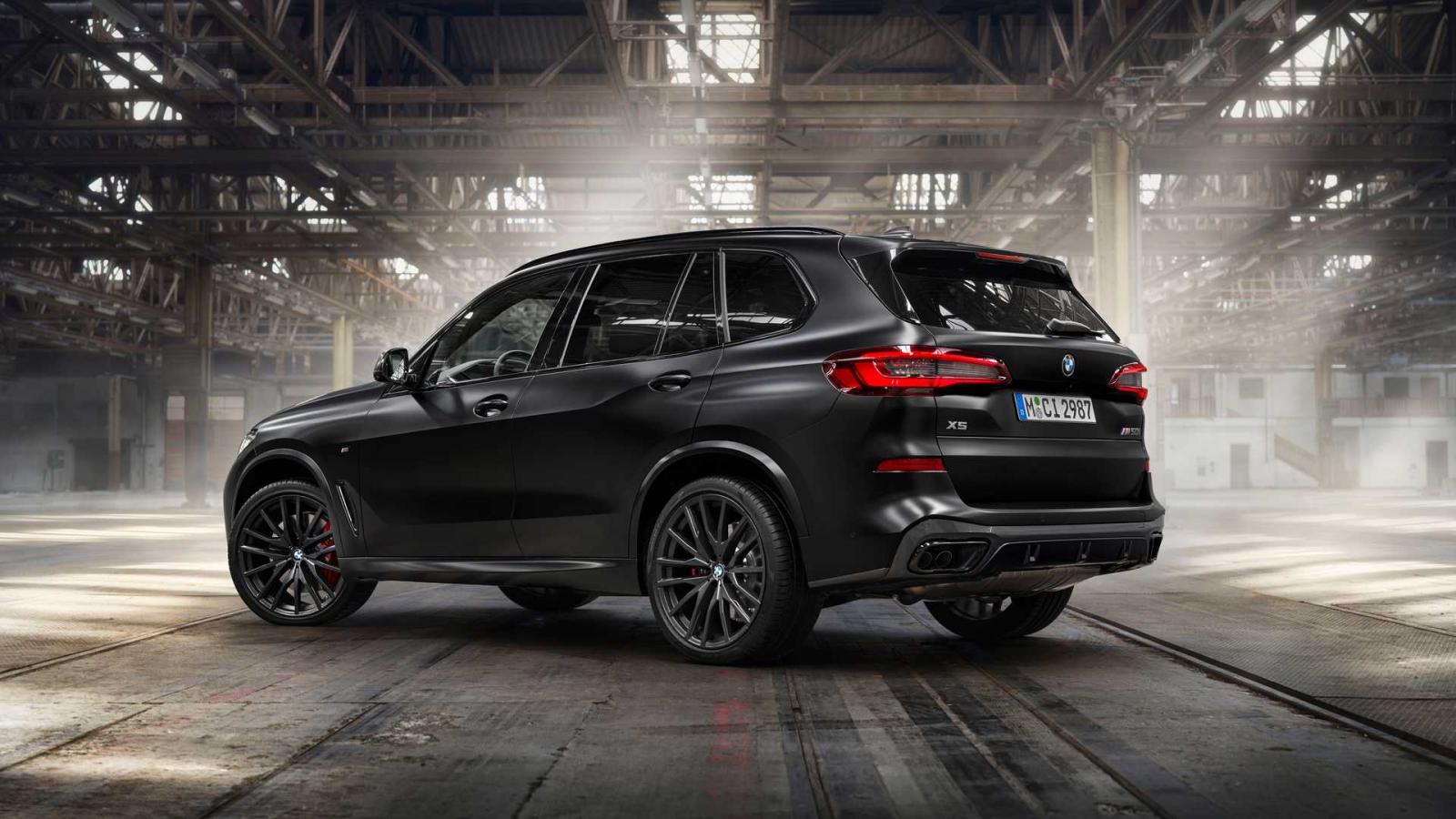 BMW X5 Black Vermilion 2022 đẹp mắt với mọi góc nhìn.