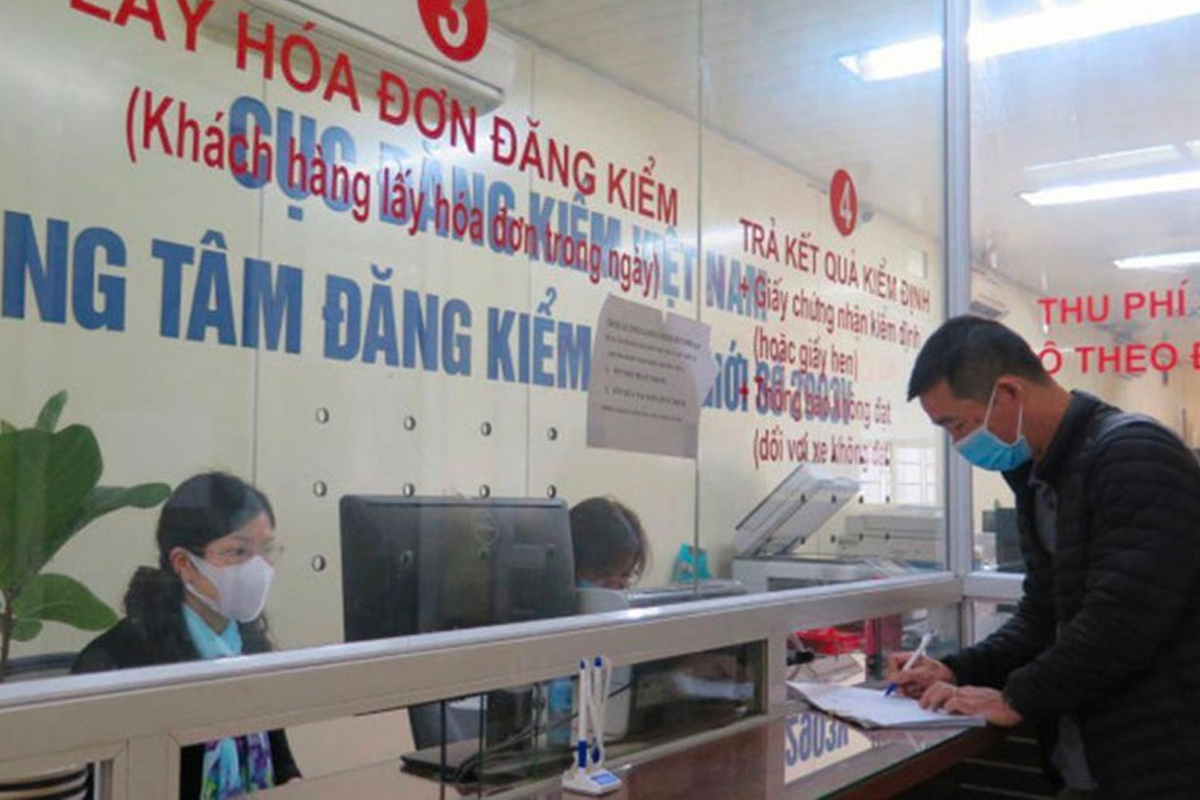 Các bạn có thể đăng ký xe ô tô tại Phòng cảnh sát.
