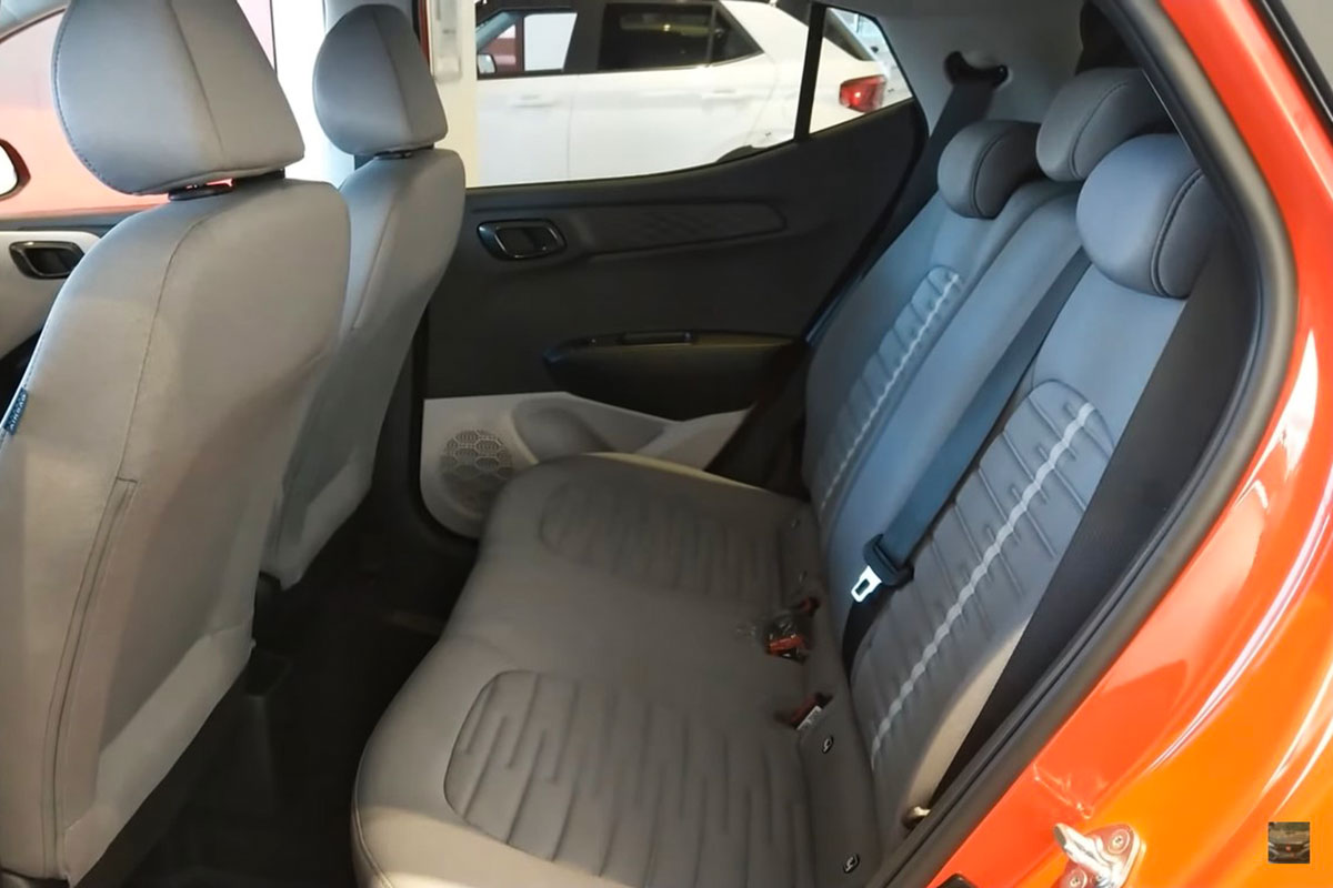Trải nghiệm thực tế Hyundai Grand i10 2021 tại đại lý: Nhiều thay đổi để tìm lại vị thế dẫn đầu 10 Trải nghiệm thực tế Hyundai Grand i10 2021 tại đại lý: Nhiều thay đổi để tìm lại vị thế dẫn đầu a10