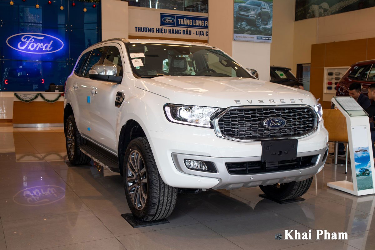 Mẫu SUV hạng D Ford Everest giảm 20 triệu đồng cho 3 phiên bản Mẫu SUV hạng D Ford Everest giảm 20 triệu đồng cho 3 phiên bản.