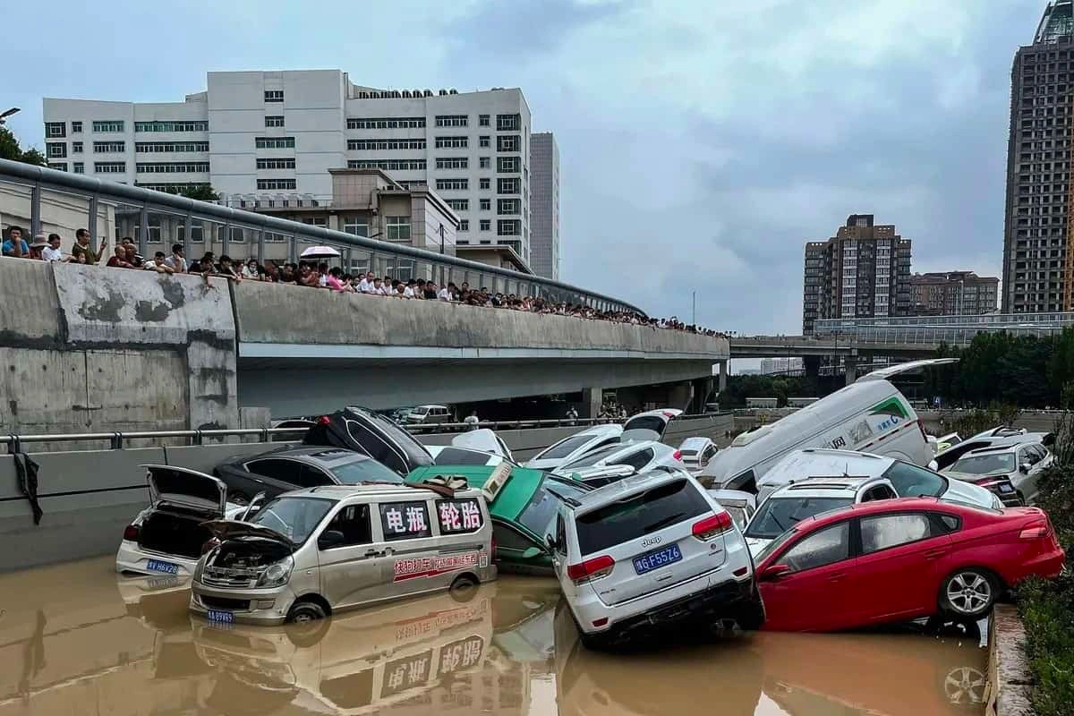 Phần lớn xe bị ngập lụt sẽ được bán ở thị trường xe cũ trên khắp Trung Quốc cũng theo các cách khác nhau