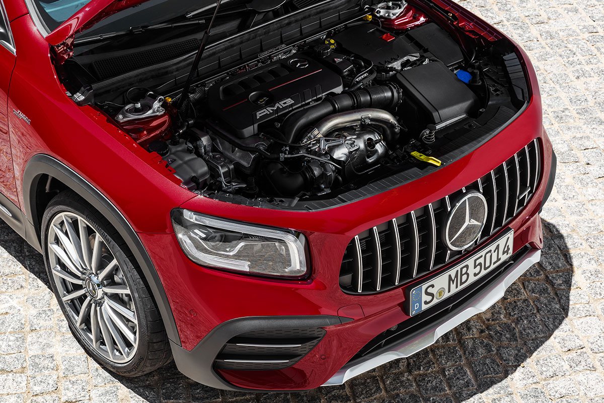 Mercedes-Benz GLB 35 4MATIC 2021 được đánh giá là SUV 7 chỗ nhanh nhất hiện nay