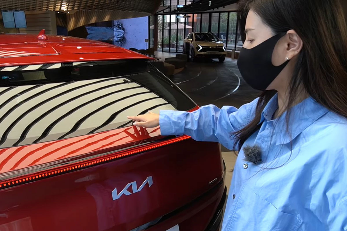 Đây là ô tô điện Kia EV6 ngoài đời thực, có nét giống Lamborghini Urus a4