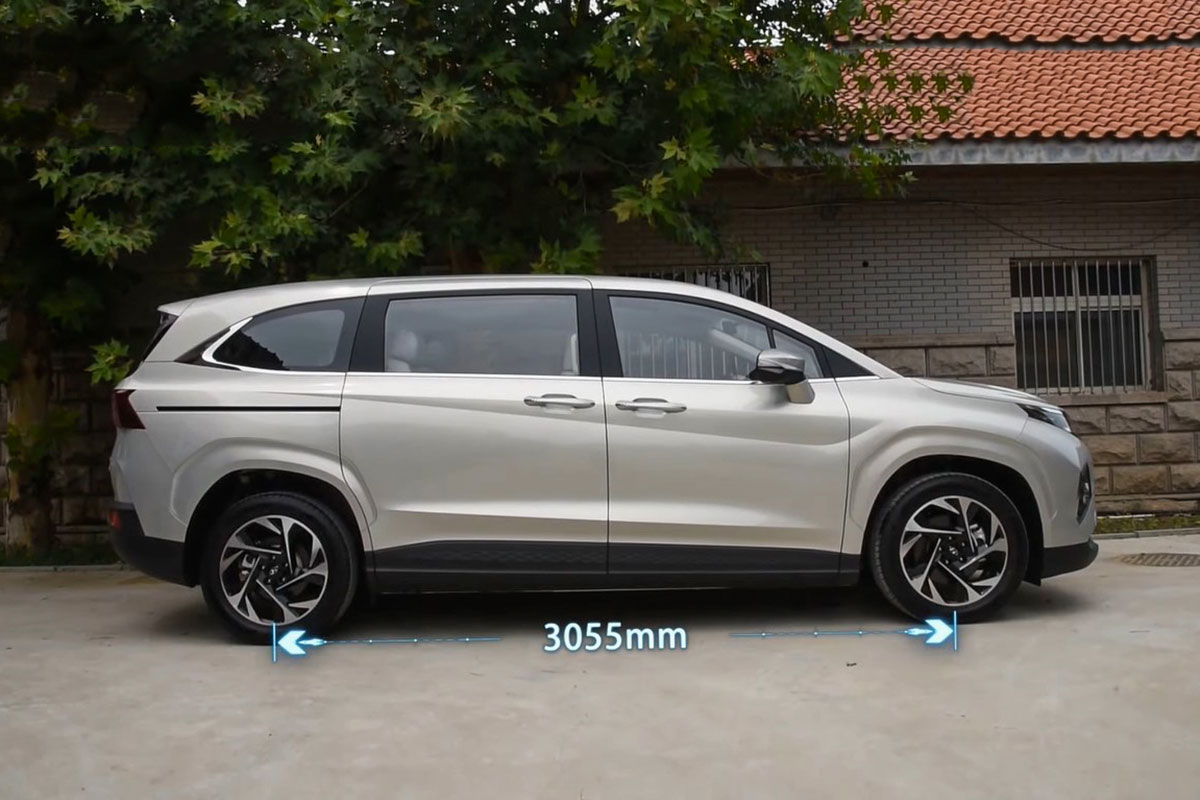 "Bóc tem" Hyundai Custo 2022: Tucson bản MPV có nội thất như xe Tesla a2