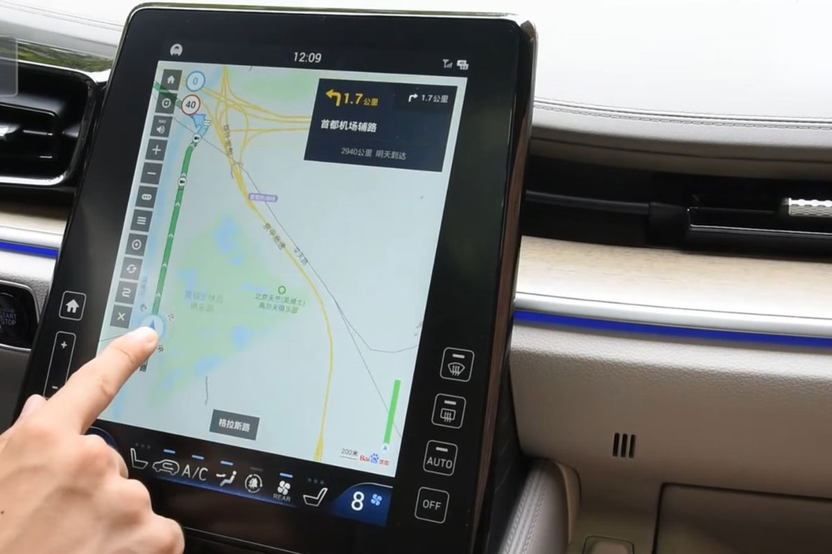 "Bóc tem" Hyundai Custo 2022: Tucson bản MPV có nội thất như xe Tesla a15