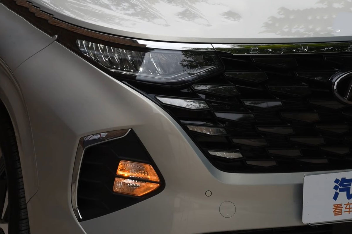 "Bóc tem" Hyundai Custo 2022: Tucson bản MPV có nội thất như xe Tesla a4