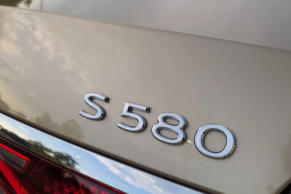 Bóc tách Mercedes-Maybach S580 2022 ngoài đời sắp về Việt Nam a7