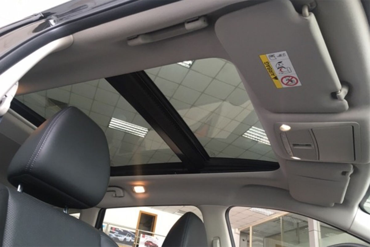 cửa sổ trời xe Nissan X-Trail 2021.