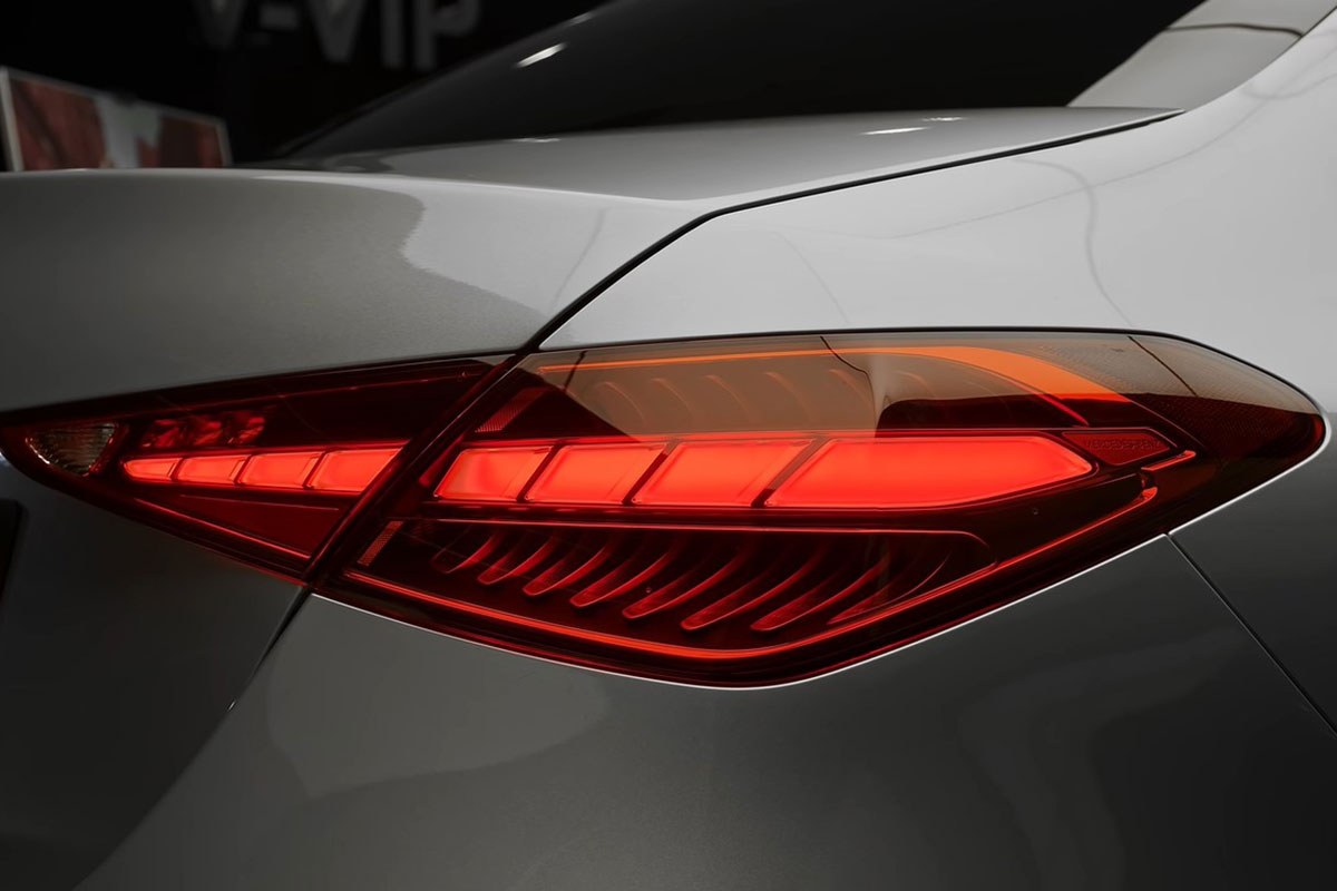 Mercedes-Benz C 300 AMG 2022 lộ diện thực tế: Đại lý Việt Nam nhận cọc, hẹn giao xe cuối năm 9 Mercedes-Benz C 300 AMG 2022 lộ diện thực tế: Đại lý Việt Nam nhận cọc, hẹn giao xe cuối năm a9