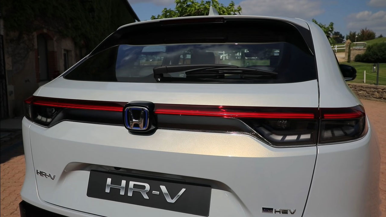 "Bóc tem" Honda HR-V 2022 ngoài đời thực: "Lột xác" để thách thức Kia Seltos a8