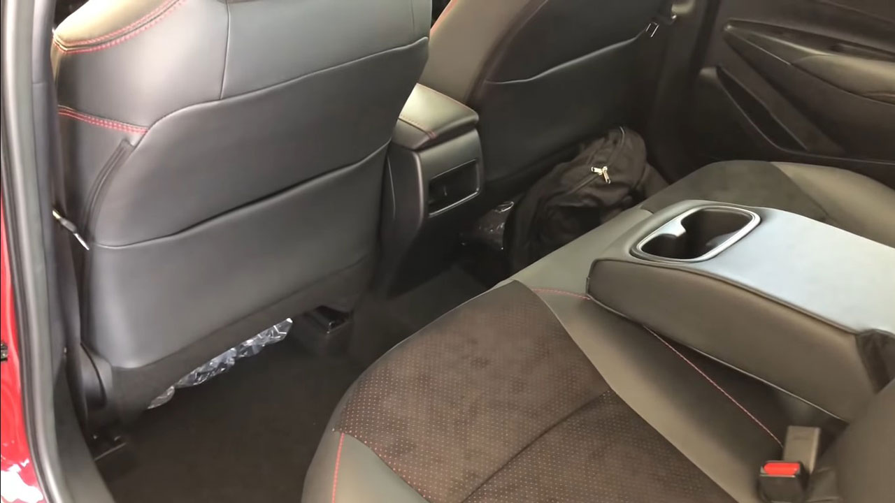 Diện kiến Toyota Corolla Altis GR Sport 2021 tại đại lý a920