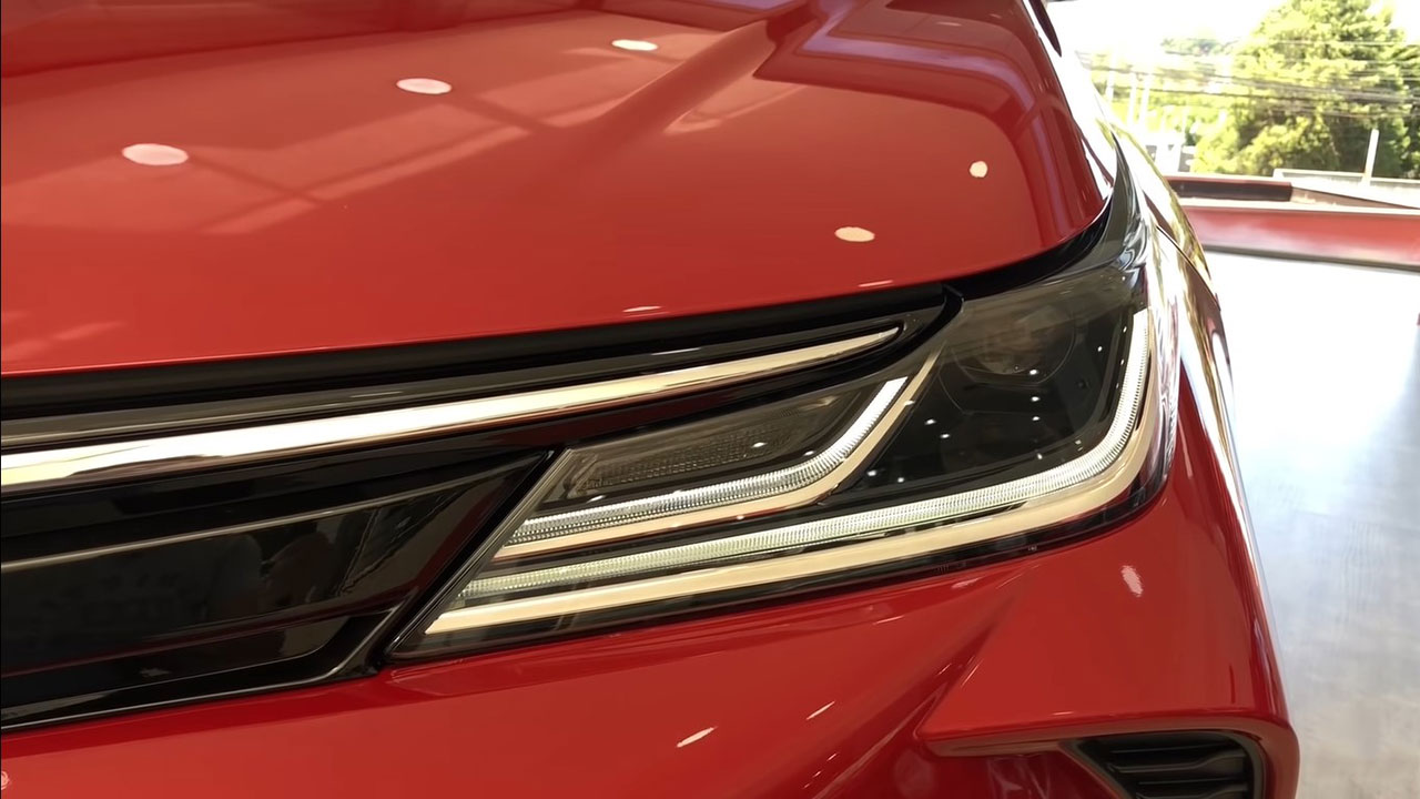 Diện kiến Toyota Corolla Altis GR Sport 2021 tại đại lý a3