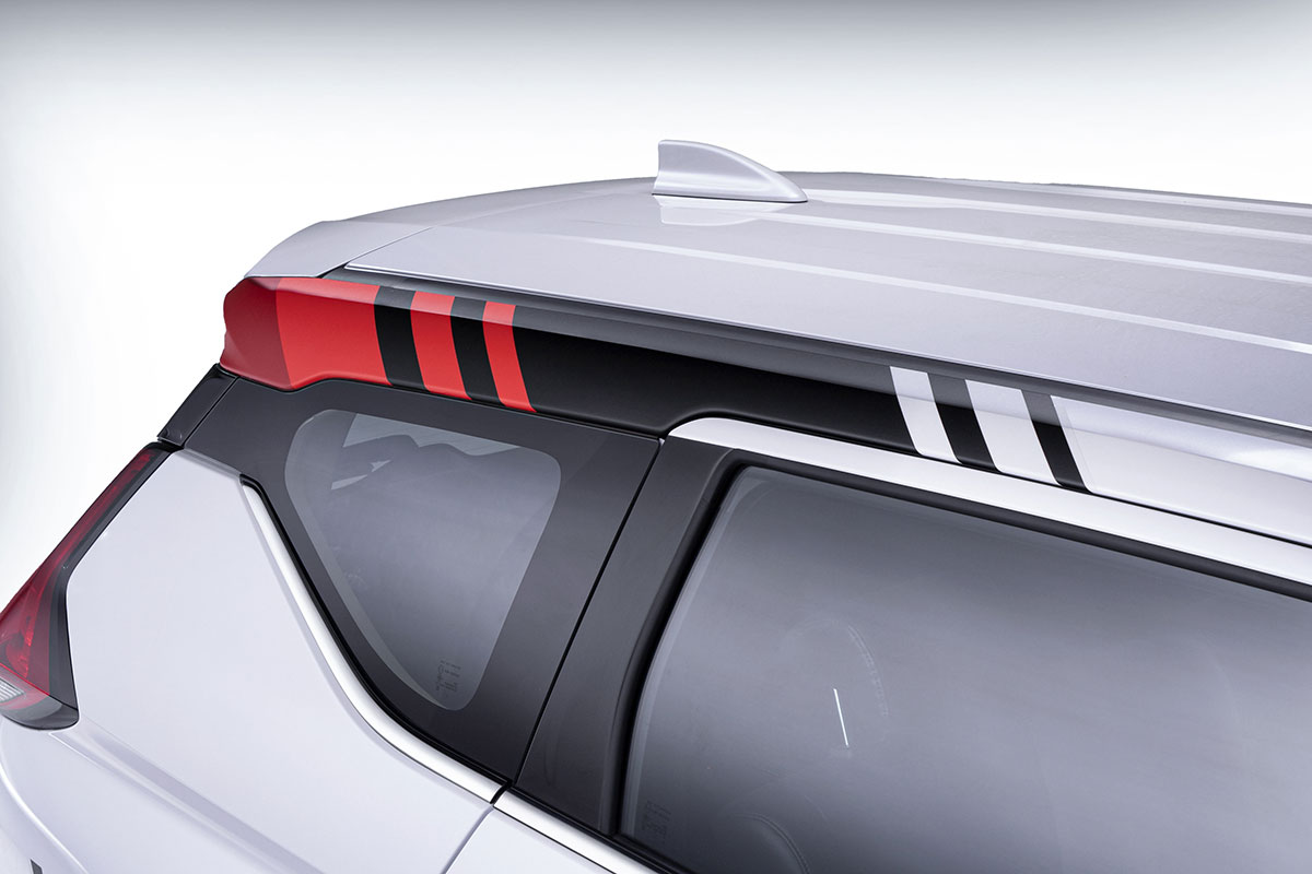 Decal mới trên Mitsubishi Xpander phiên bản đặc biệt 1 Decal mới trên Mitsubishi Xpander phiên bản đặc biệt 1.