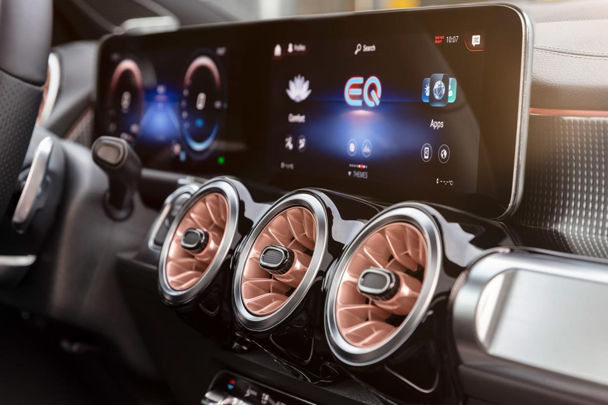 Mercedes EQB 2021 màn hình 1