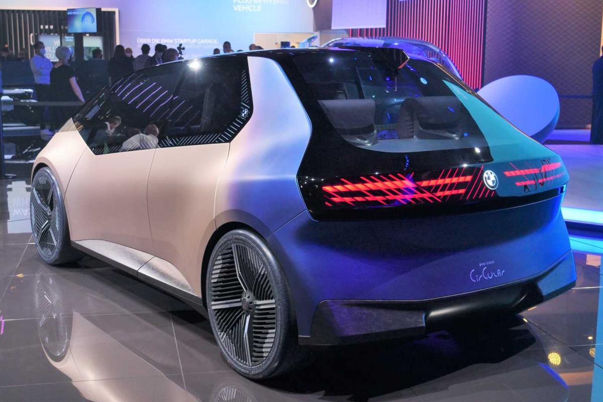 BMW i Vision Circular 2021 mặt sau BMW i Vision Circular 2021 mặt sau 1