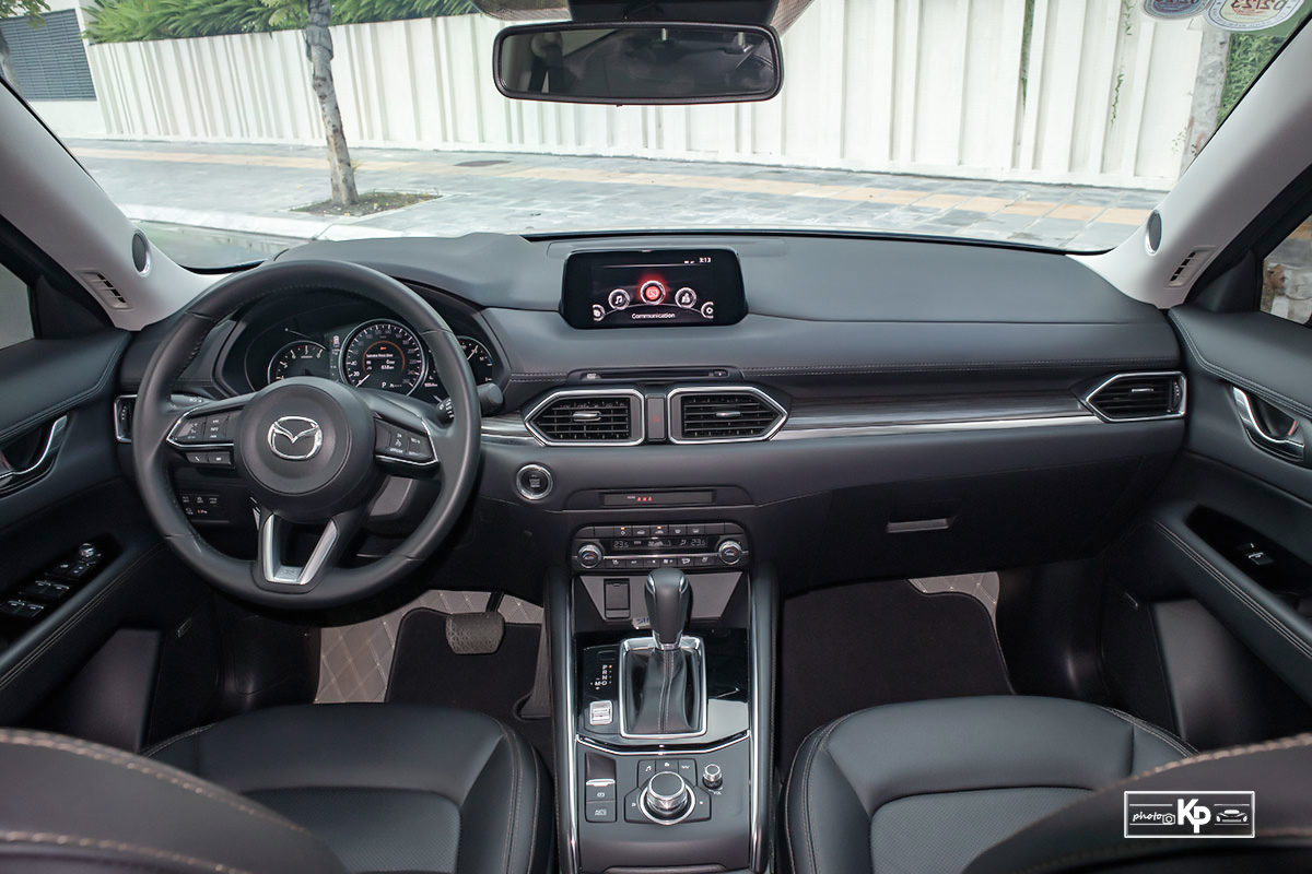 Ảnh Khoang lái xe Mazda CX-5 2021