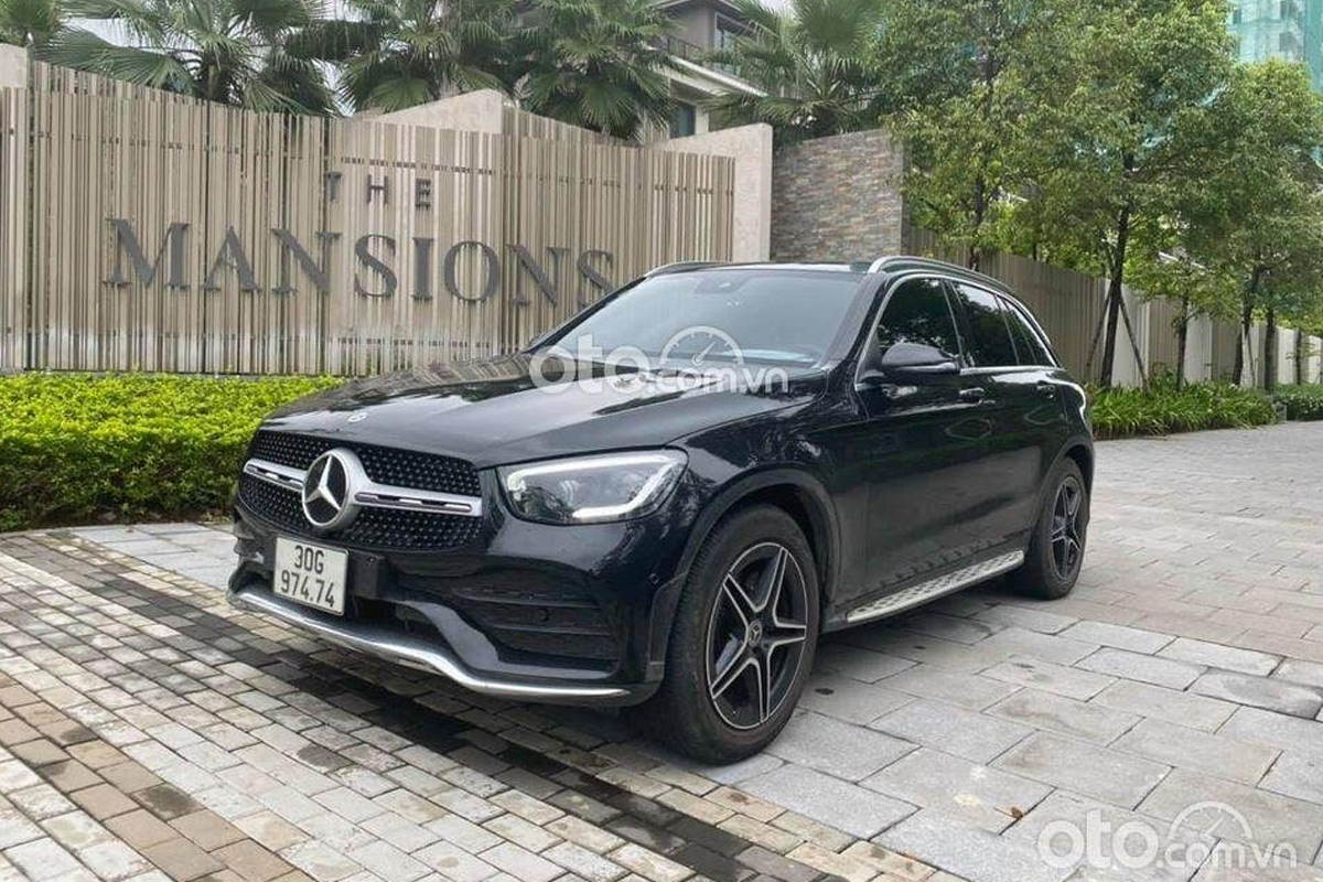 Bảng giá xe Mercedes GLC300 4Matic 2017 cũ  D1 Store