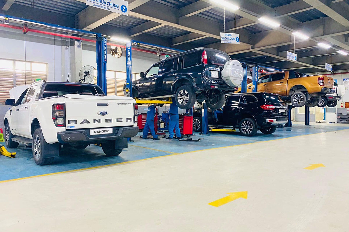 Ford triển khai chương trình bảo dưỡng nhanh cho khách hàng chỉ 60 phút.