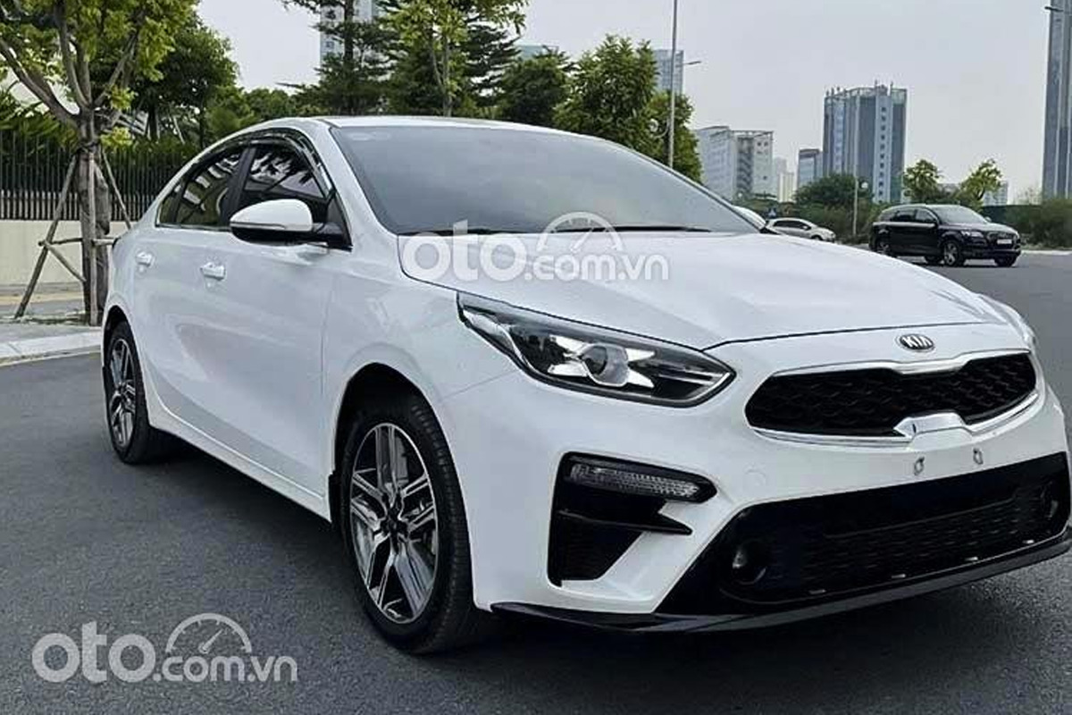 Mới chạy 200km, KIA Cerato 2021 đã lên sàn xe cũ, chủ xe "bay" hơn trăm triệu.