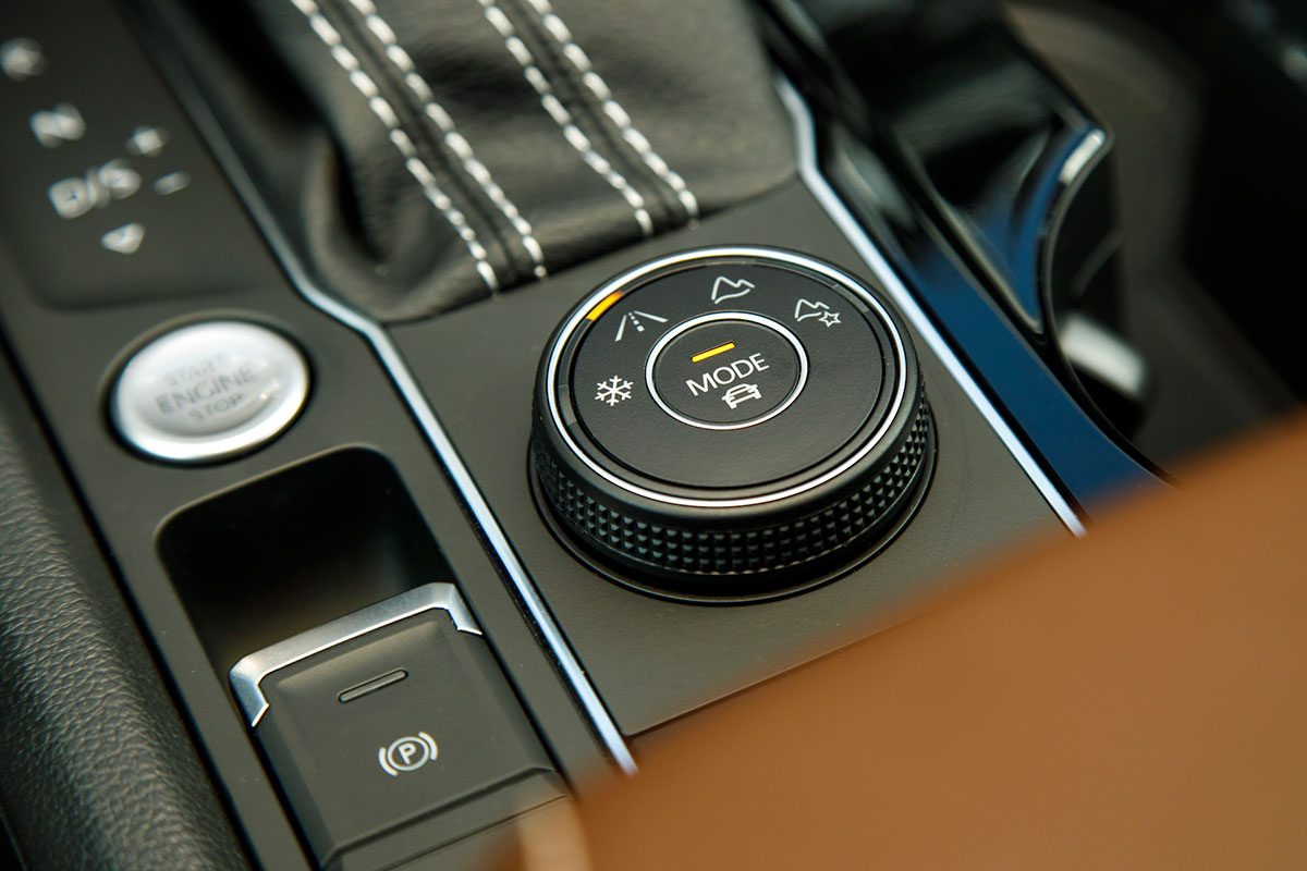 tiện ích xe Volkswagen Teramont .