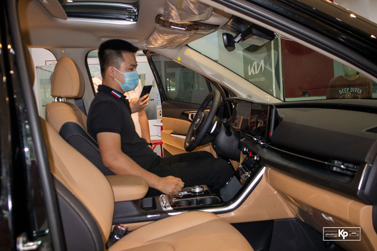 Khách hàng Việt nói gì về KIA Carnival 2022 vừa về đại lý a5