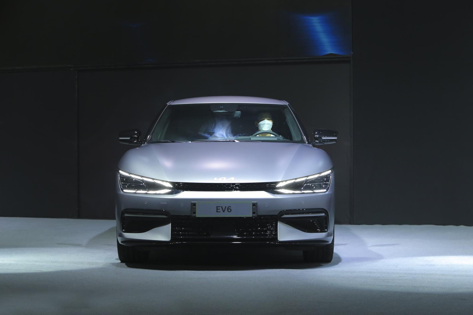 Mẫu xe điện của Hàn Quốc sử dụng chung nền tảng E-GMP với Hyundai Ioniq 5. Mẫu xe điện của Hàn Quốc sử dụng chung nền tảng E-GMP với Hyundai Ioniq 5. 1